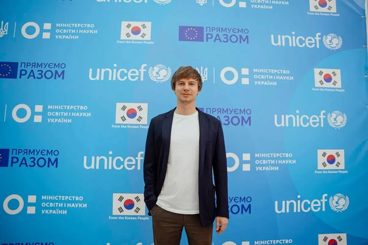 Шкільні підряди на сотні мільйонів: що відомо про фірми, пов'язані зі знайомим заступника міністра
