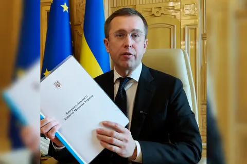 Уряд затвердив програму діяльності та передав її до Ради
