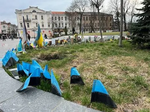 У Південноукраїнську хочуть офіційно затвердити блакитно-чорний прапор на підтри
