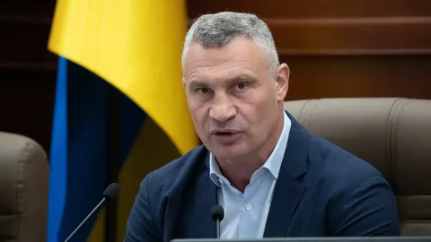 У Києві на годину скоротять комендантську годину