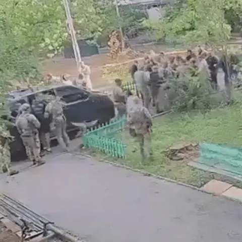 Мовна омбудсменка вимагає від ГУР та СБУ пояснень через російську мову під час с