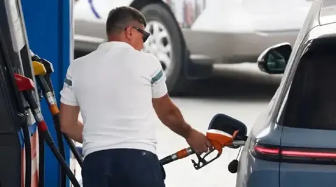 Паливна криза в росії: бензин лише на 28% заправок, ФАС порушила 41 справу