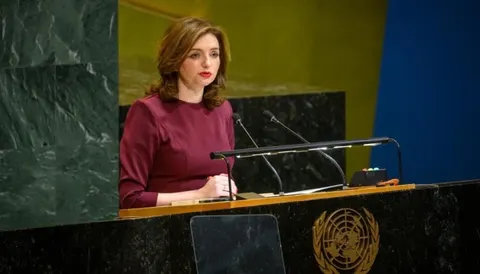 Беца: Росія маніпулює страхами партнерів, але боятися її не варто