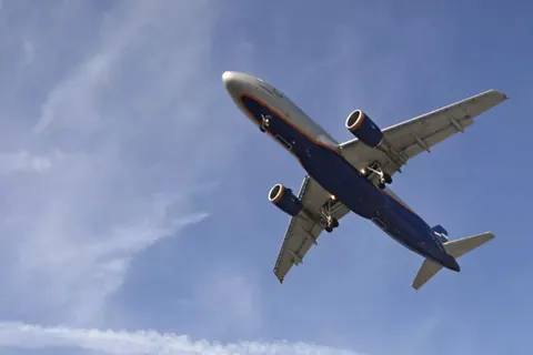 Україна попередила ICAO про небезпеку польотів над Росією