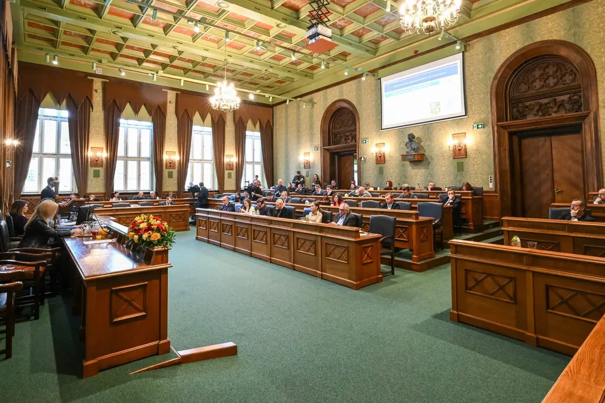 Вроцлав засудив напади на українців: міськрада ухвалила резолюцію