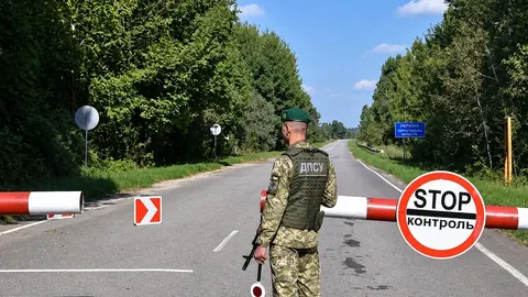 Кілометр біля кордону з РФ та Білоруссю — під особливим режимом: що це означає