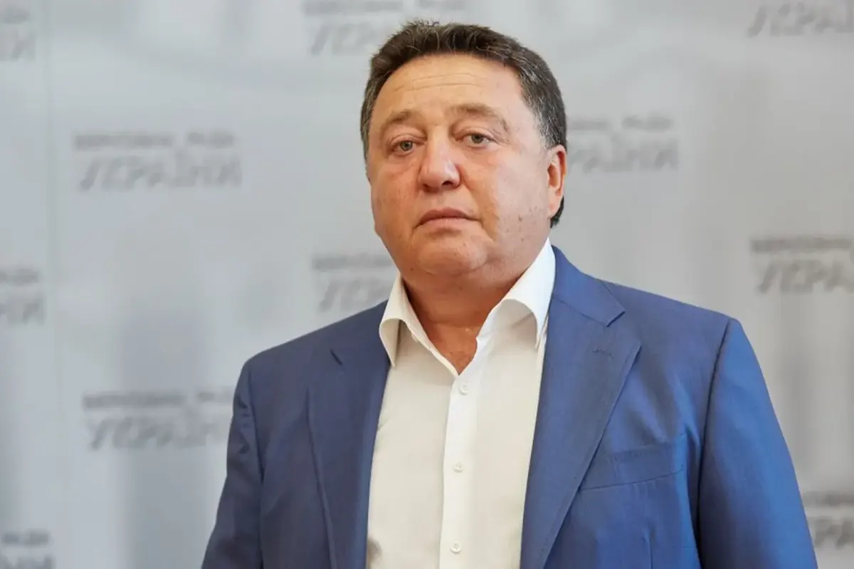 Нардеп Олександр Фельдман заплатить 5100 грн за російськомовну рекламу