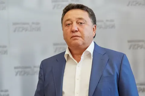 Нардеп Олександр Фельдман заплатить 5100 грн за російськомовну рекламу