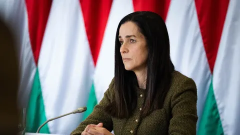Угорщина висилає десятьох російських дипломатів