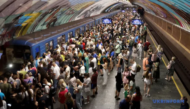 Транспортний колапс у Києві: Корецький вимагає негайно запустити метро