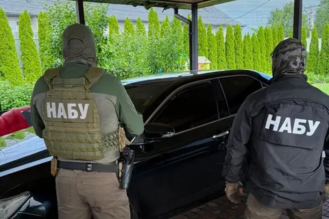 Рейдерство, хакери і сотні мільйонів: нові деталі справи НАБУ щодо ОП