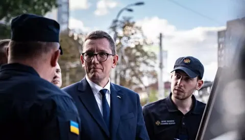 Естонська делегація на чолі з прем'єром оглянула зруйновану Лук'янівку