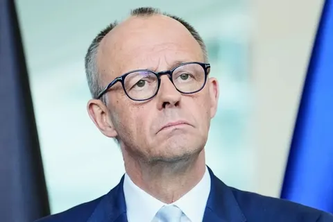 Берлін готує АдН сюрприз: тисяча сторінок оборони під замком