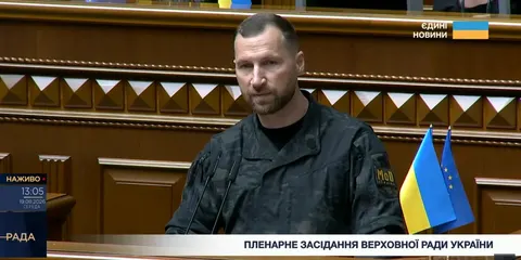 Хмара заявив у Раді, що звільнився з військової служби: «Стою перед вами як циві