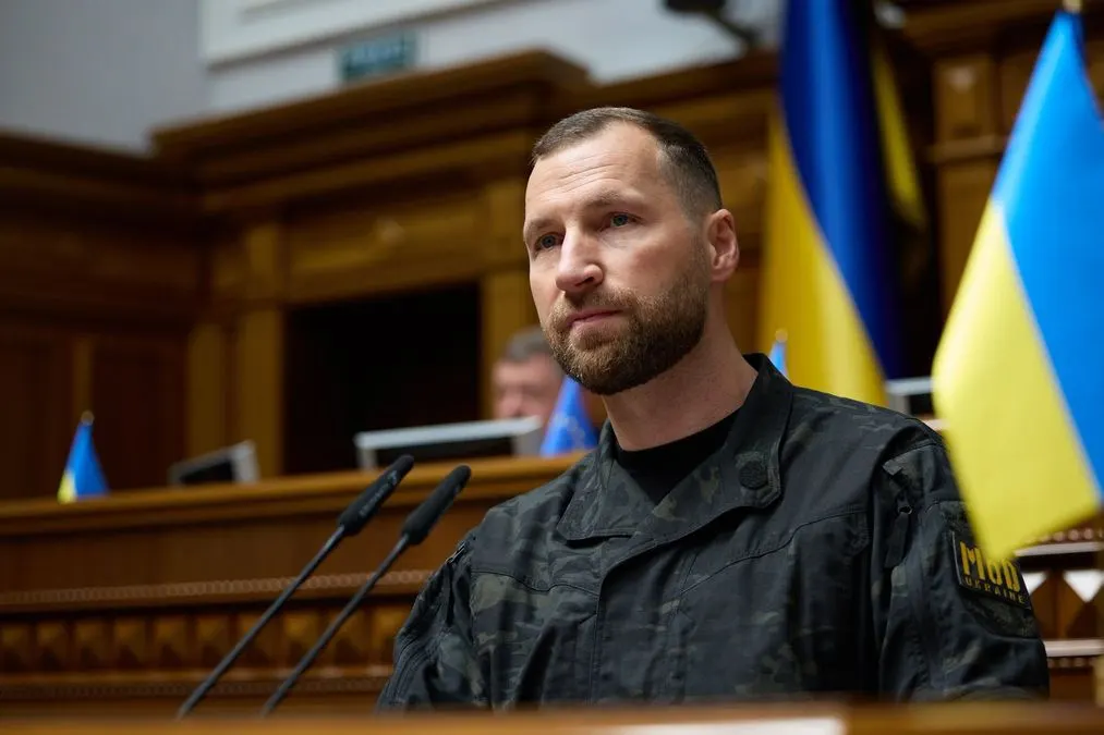 «Месій» вже забагато: що чекає на нового міністра оборони Хмару