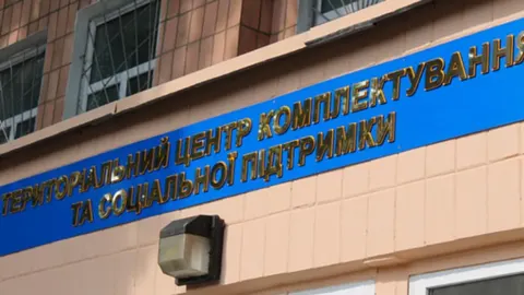 Скандал у Мукачівському ТЦК: підозри, обшуки та суперечливі заяви