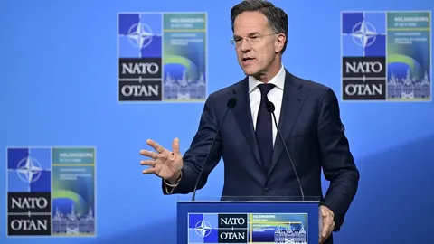 Рютте у Британії: Європі час готуватися до найскладнішого виклику за покоління
