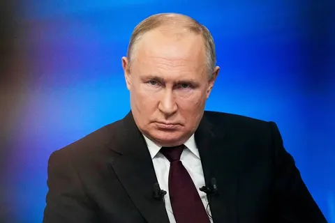 Путін назвав паливну кризу в РФ «незручностями» і звинуватив уряд