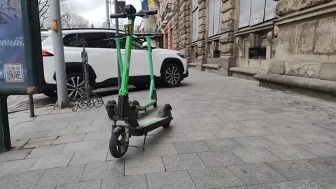 Львів просить Київ навести лад з електросамокатами