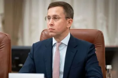 Вчителям підвищать зарплати: скільки отримуватимуть педагоги