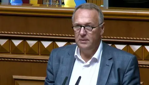 Ювелір і викладач: хто такий новий нардеп Дмитро Видолоб, який склав присягу