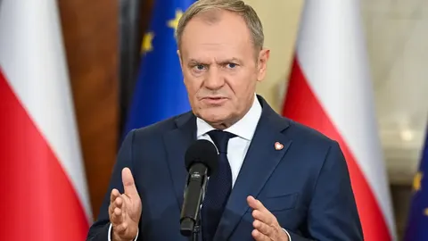 Туск у Сеймі назвав місячні втрати ЗСУ: 27 тисяч убитих і поранених