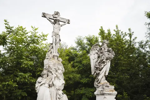 Скульптури Круазі у Сумах досі без захисту: потрібно 1,4 млн гривень