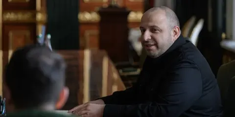 Денисенко: Путін обвалює економіку РФ, не йдучи на переговори