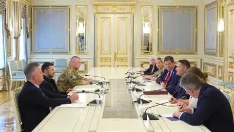 Залужний не прийшов на зустріч Зеленського з міністром оборони Британії: що кажу