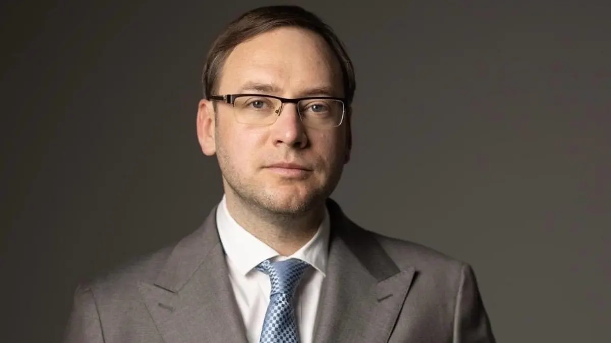 Конкурс на «Моршинську»: стрічку перерізали, а труба досі не з'єднана