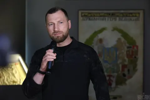 «Просто звірюга»: міністр оборони Хмара засвітив незвичний годинник