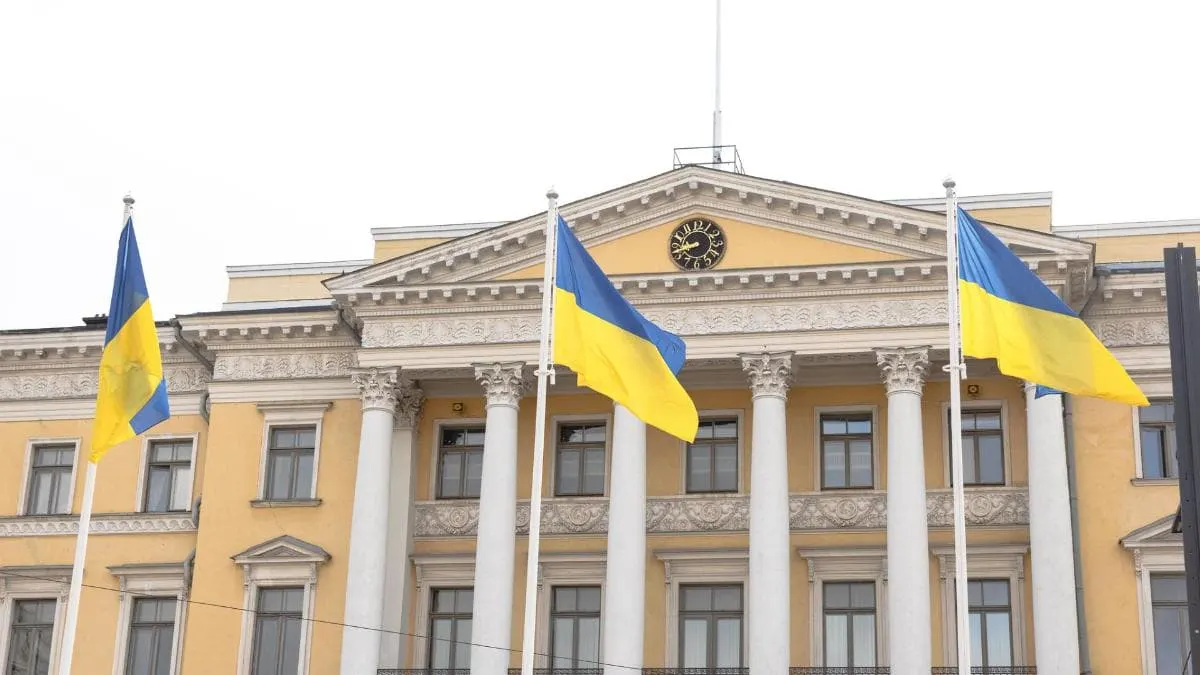 Фінляндія вивісила українські прапори на честь Дня Незалежності
