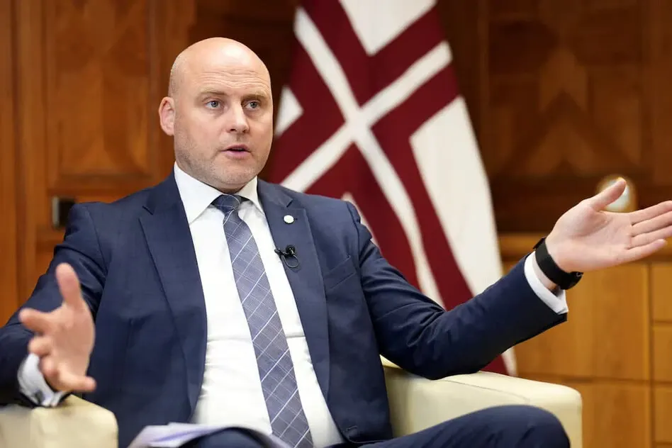 Кулбергс: «Ми що, з глузду з'їхали?» Чому Латвія проти віз для російських військових