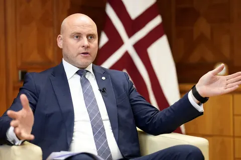 Кулбергс: «Ми що, з глузду з'їхали?» Чому Латвія проти віз для російських військових