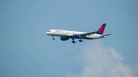 Україна офіційно попередила ICAO: російське небо стало небезпечним